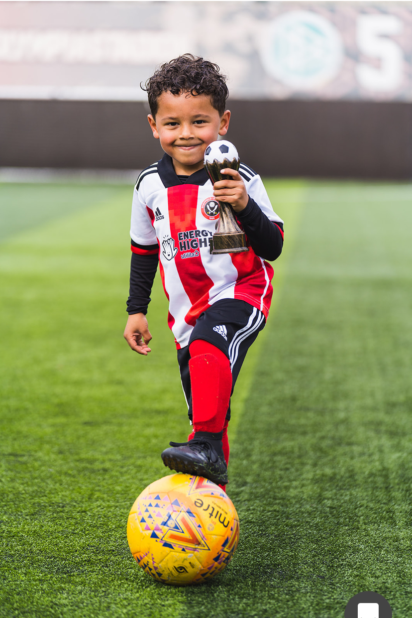 KIDS FOOTBALL COACH IN SHEFFIELD